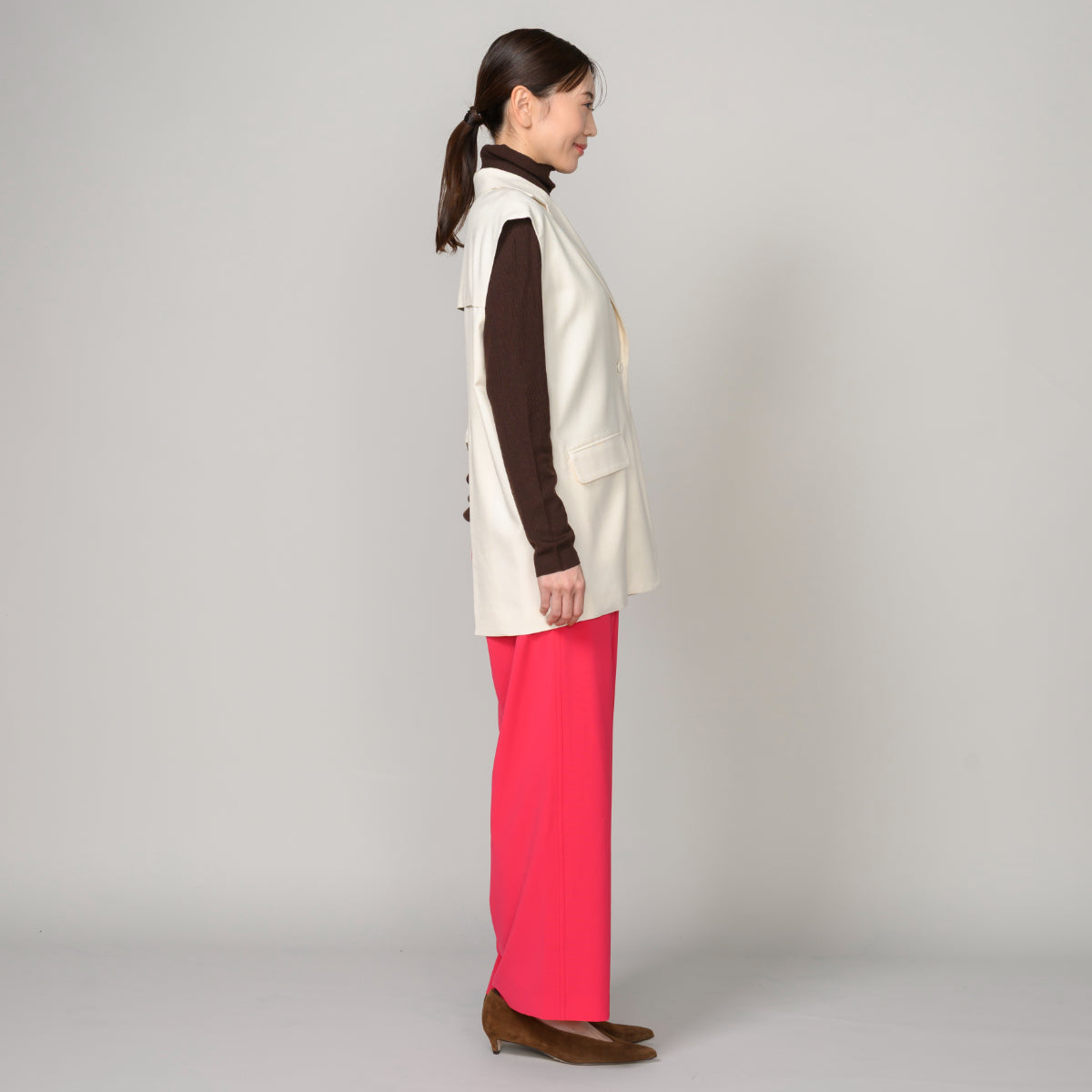 バックデザインジレ