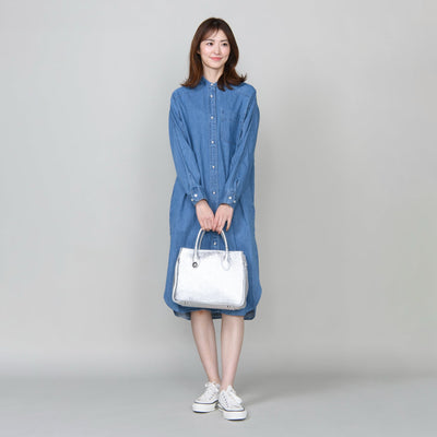 シルバーレザートートバッグ
