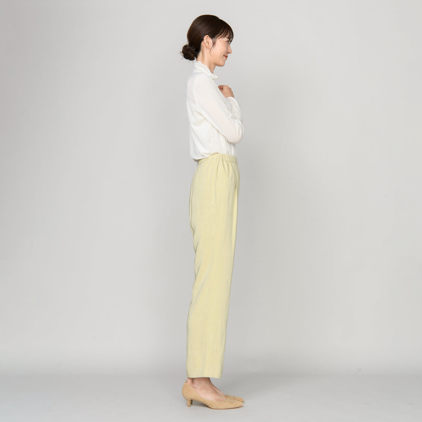 ピーチサテンストレートパンツ
