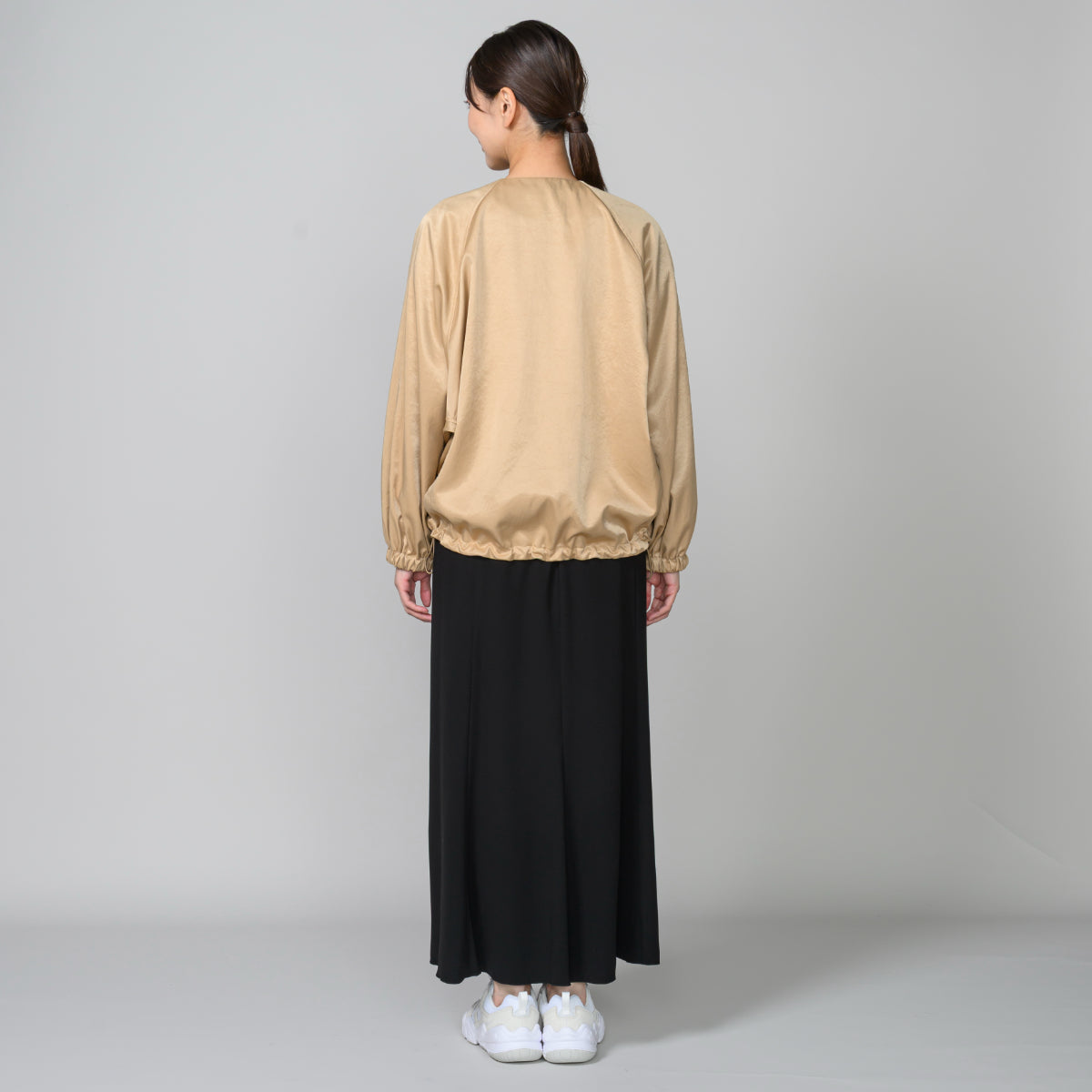 サテンジップブルゾン