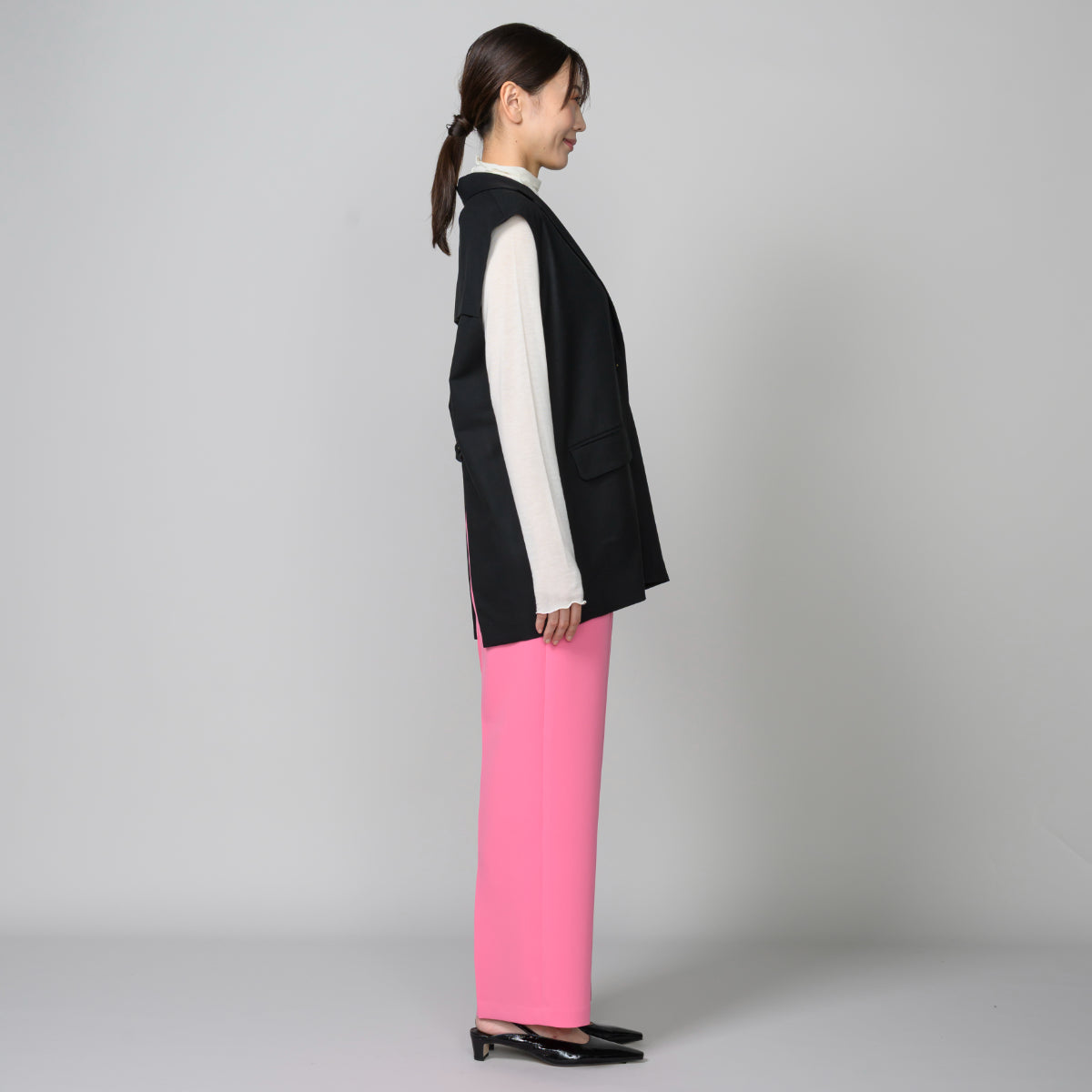 バックデザインジレ