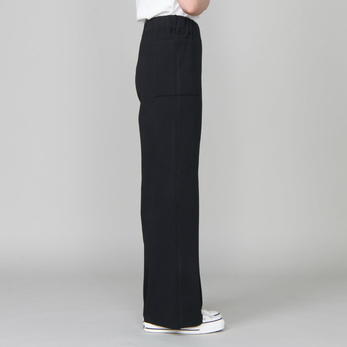 リブニットパンツ