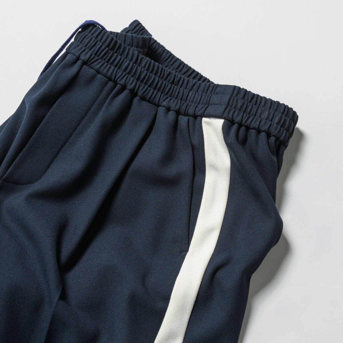 同素材切替ライン入りパンツ