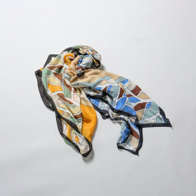 ステンドグラス風ロングスカーフ